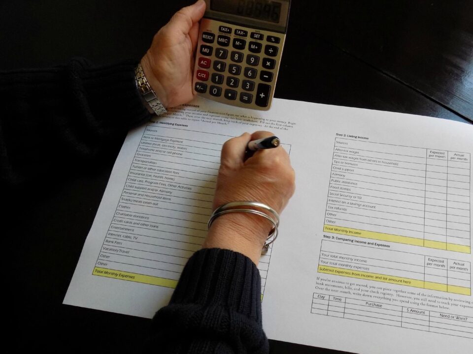 Rompe el ciclo: Cómo la educación financiera puede transformar tu vida